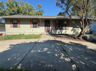 16206 E 35th St S, Independence, MO 64055
