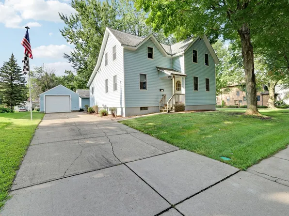 110 2nd St SW, New Prague, MN 56071