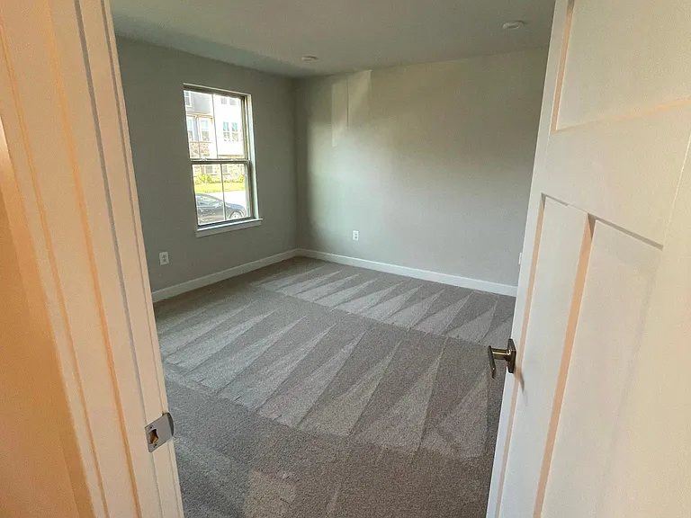8666 Shady Pines Dr — Photo 8