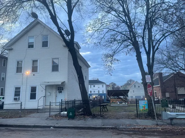 24 Newbury St, Worcester, MA 01609