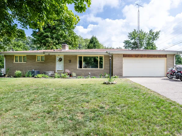 1593 Columbus Ave, Benton Harbor, MI 49022