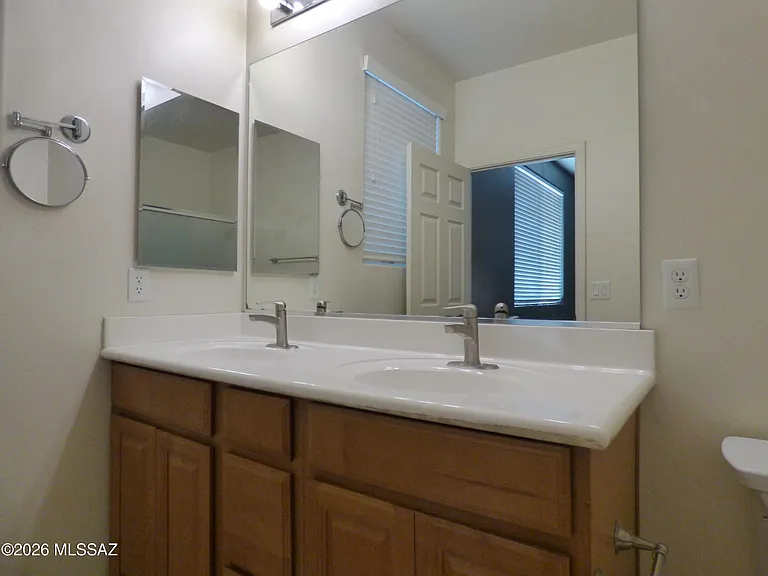 14377 N Bannerstone Ct — Photo 16