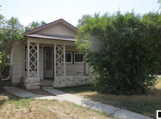 717 Amoretti St, Thermopolis, WY 82443