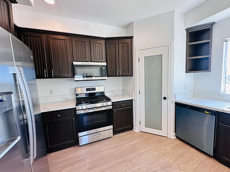 28076 East Dr — Photo 14