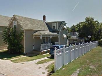 2nd image of 904 Wachtel Ave