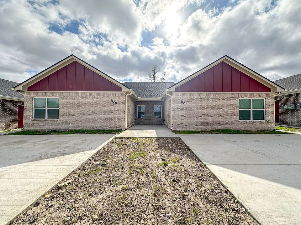 1st image of 104-106 Vitava Dr