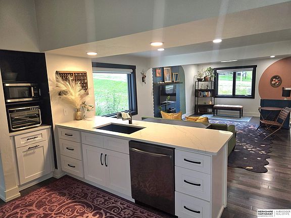 4th image of 1514 Avenue A