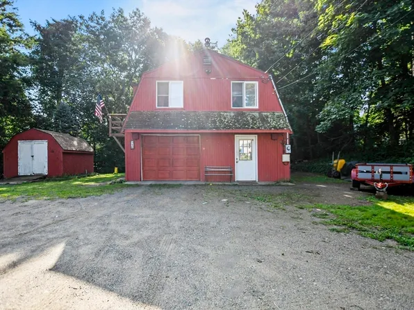16 Knoll Rd, Wenham, MA 01984