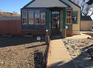 721 S Taylor Ave, Glendive, MT 59330