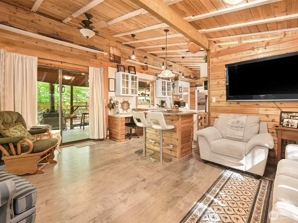 1190 Exit Road, Maple Falls, WA 98266