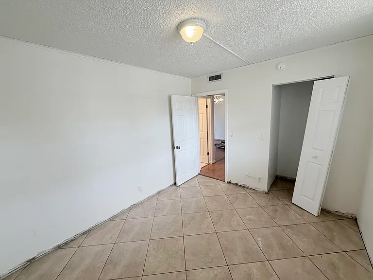 9230 Lagoon Pl #110 — Photo 10