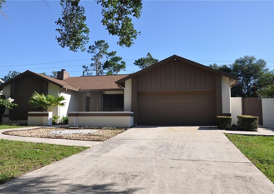 1st image of 3349 Foxwood Dr