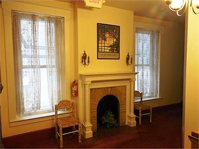 3rd image of 2019 Kalorama Rd NW APT 7