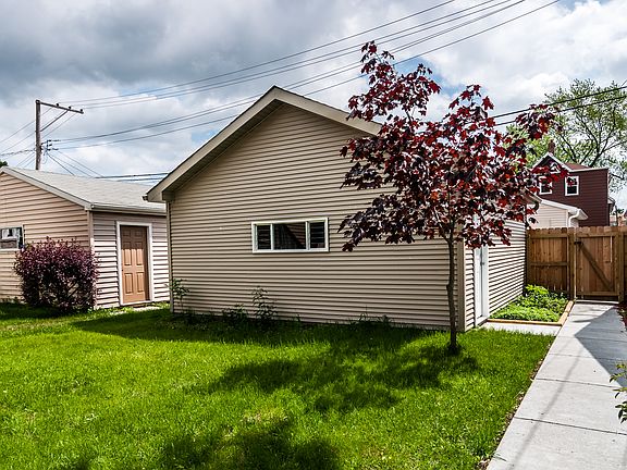 4th image of 5753 N Menard Ave