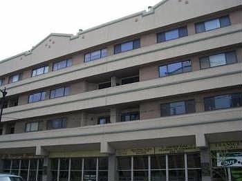 1st image of 2530 N Lincoln Ave APT 307