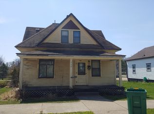 310 Oak Ave SW, Montgomery, MN 56069