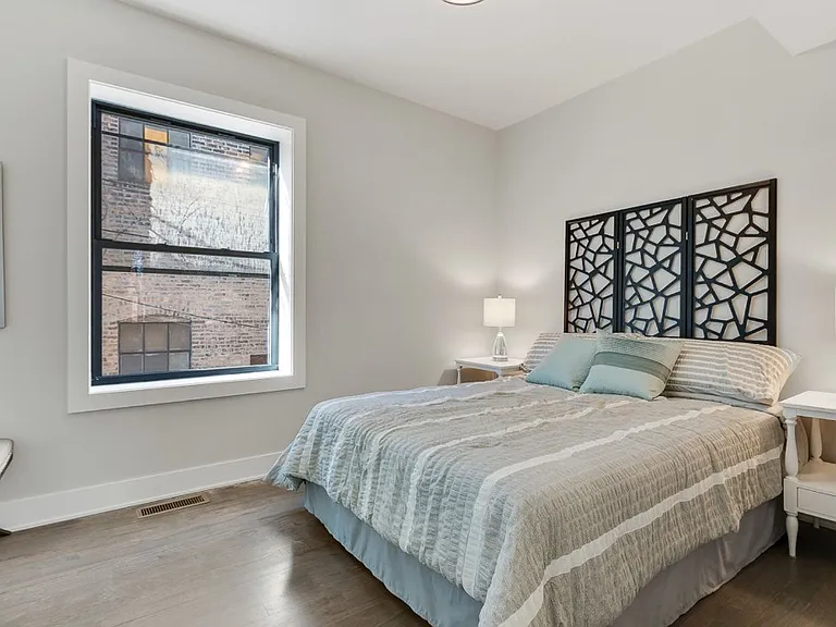 2618-26 N Rockwell St #2624-2 — Photo 5