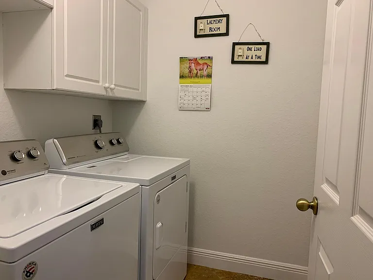 1721 SW 51st Ter — Photo 19