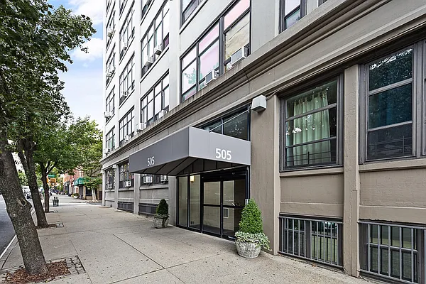 Rented by Poljan Properties Inc. | media 29