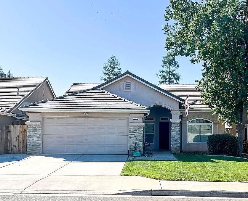 1st image of 2645 E Plymouth Way