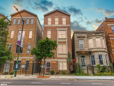 1807 S California Ave APT 1, Chicago, IL, 60608
