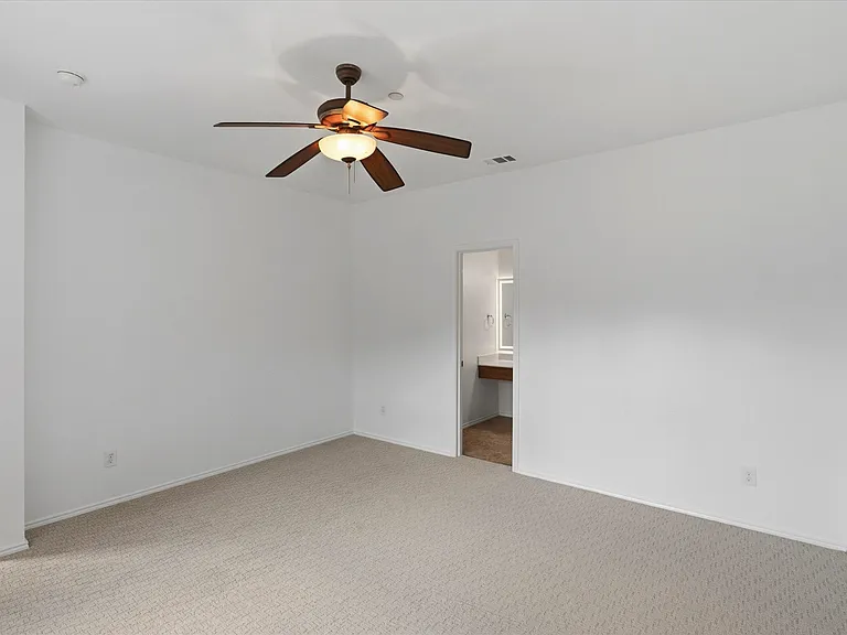 5924 Lost Valley Dr — Photo 13