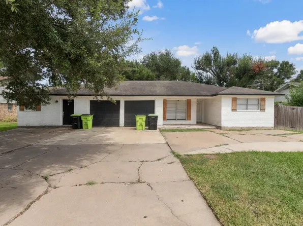 2107 Lamar Dr, Richmond, TX 77469