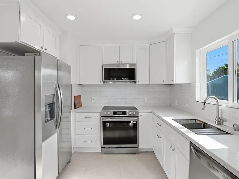 853 Sunset Dr — Photo 22
