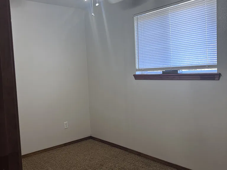 2401 W Main St — Photo 9
