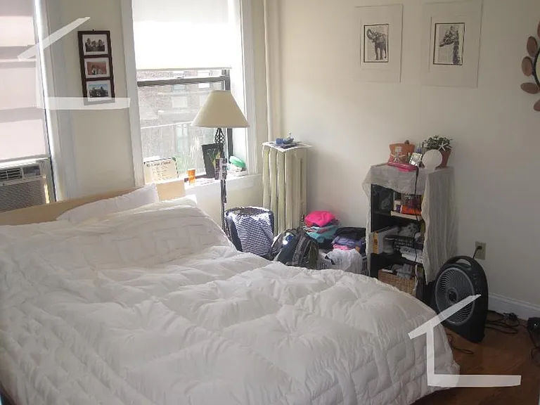 76 Quint Ave #14 — Photo 6