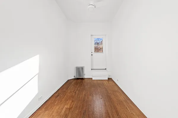 Rented by Compass | media 9