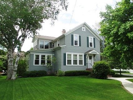 1st image of 1213 1st St