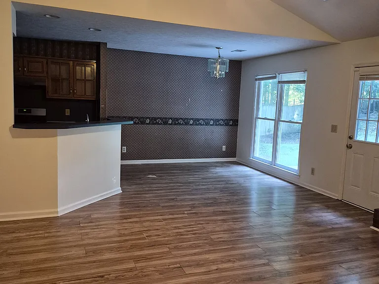7812 Birchwood Ln — Photo 10