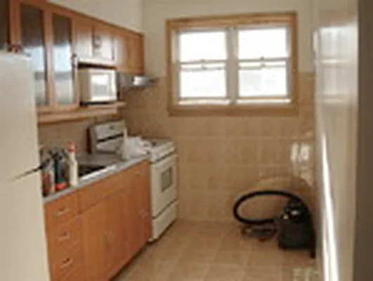 Rented by Aidonis Realty | media 4