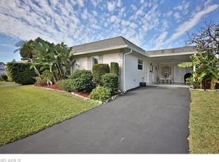 11 Hackney Ln, Naples, FL 34112