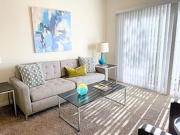 3rd image of 1301 N Hollywood Way #101