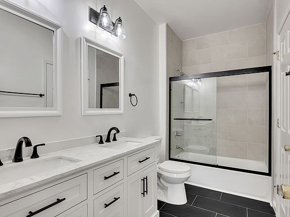 4th image of 2400 Steeplechase Blvd #705