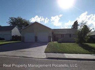 536 W Park St, American Falls, ID 83211