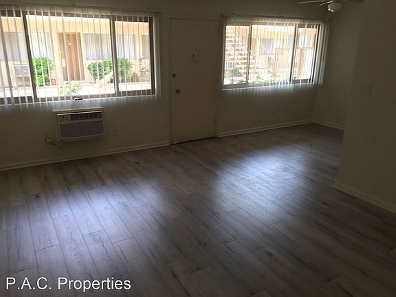 3rd image of 11840 Kittridge St APT 8