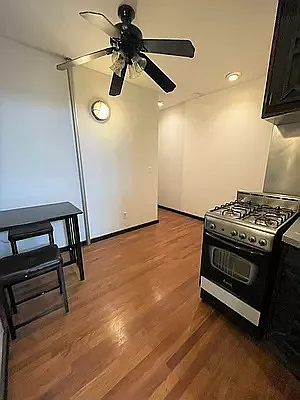 Rented by PocketBroker Inc | media 12