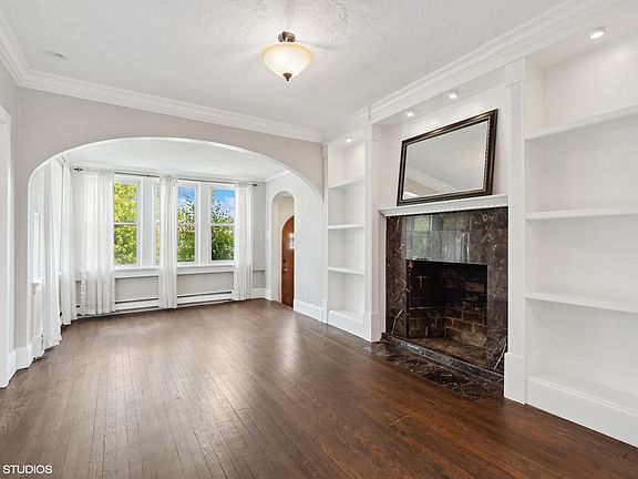 2nd image of 963 Hollywood Ave