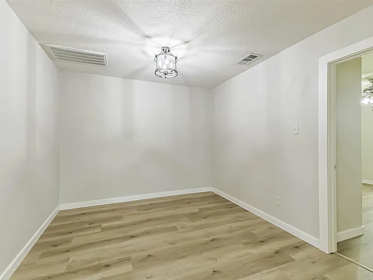 1799 League Line Rd #5 — Photo 13