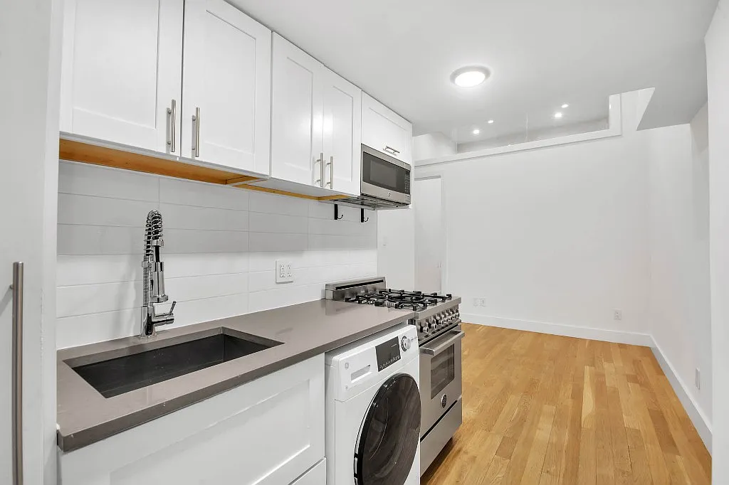 220 East 22nd Street — Photo 1