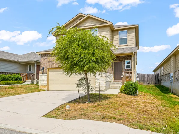 3944 ASHER ALY, St Hedwig, TX 78152