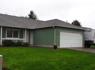 862 Hazelnut Ln, Springfield, OR 97478