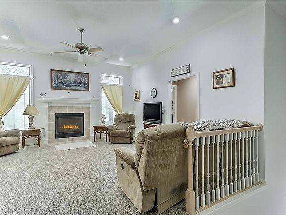 4th image of 19213 E 19th Ter S