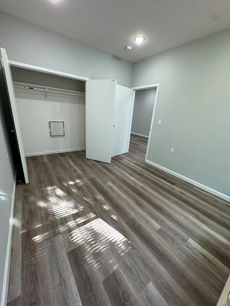 1 bed, $2,045 — Photo 3