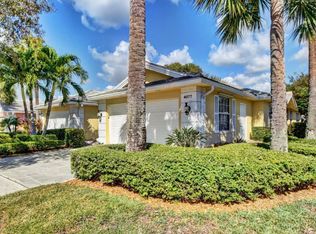4077 Old Oak Dr, Palm Beach Gardens, FL 33410