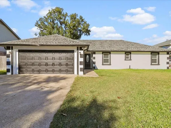 385 Oak Tree Dr, La Place, LA 70068