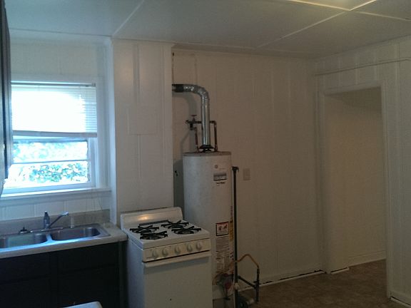 5th image of 1320 Maltby Ave APT A